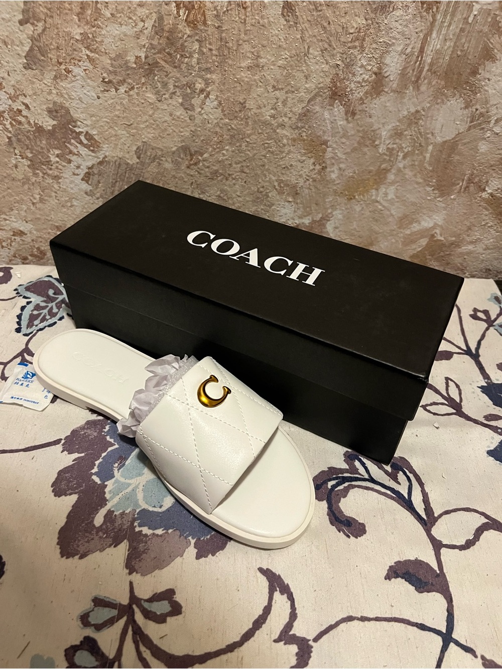 Coach White Quilted Slide with Gold 'C' Accent